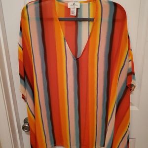 🆕️ NWT Rainbow Striped SS Poncho - Size M